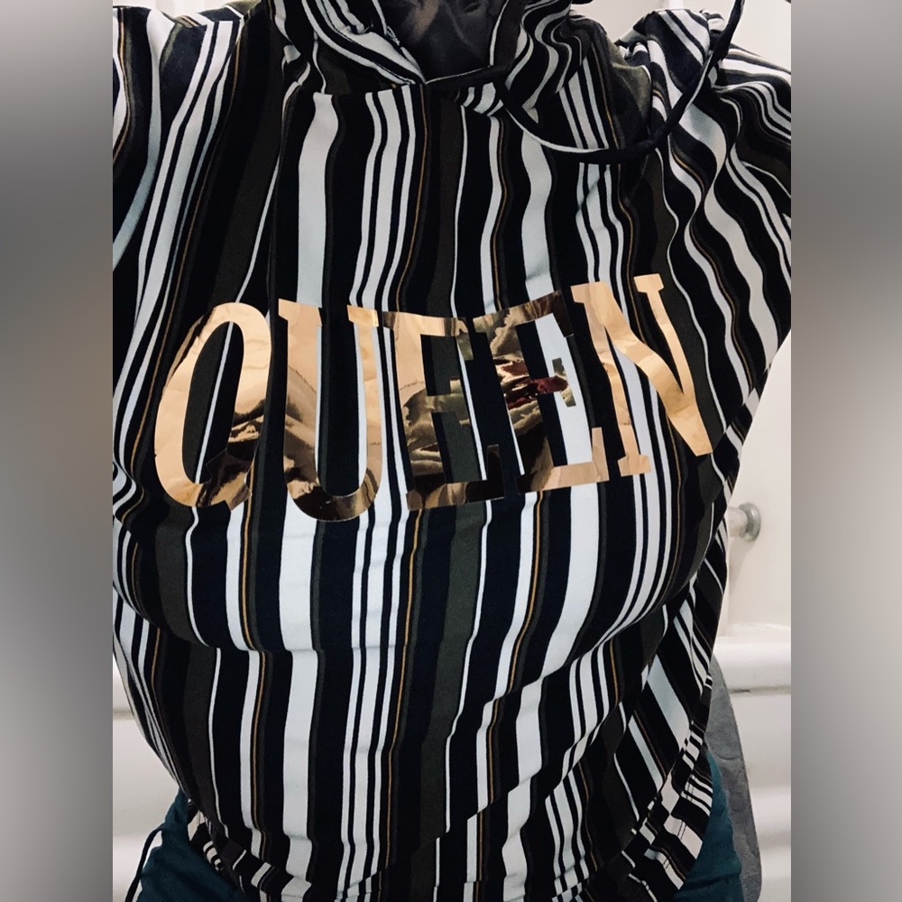 Short Sleeve Queen Stripe Hoodie Shirt